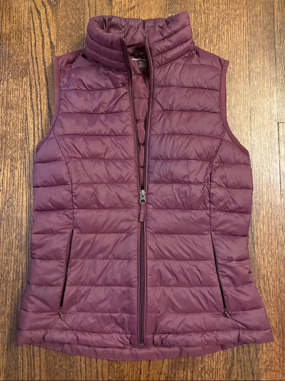 Amazon Essentials Women's Quilted Puffer Vest - Plum